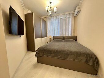 Plocha: 86.00 m² Izby: 3 Spálne: 2 Kúpeľne: 2 Poschodie: 3 L