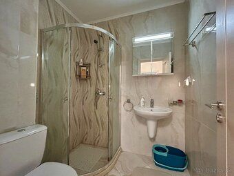 Plocha: 86.00 m² Izby: 3 Spálne: 2 Kúpeľne: 2 Poschodie: 3 L