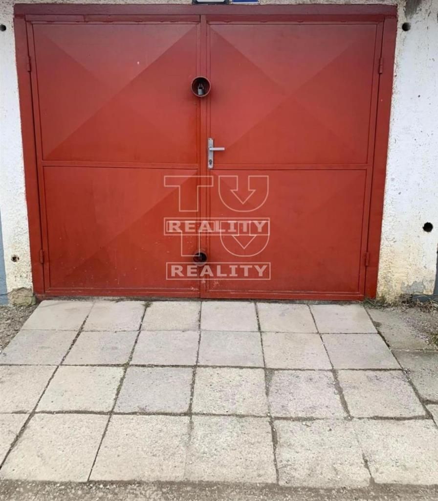 Tureality ponuka na predaj garáž o výmere 15 m2 s pevnou kov