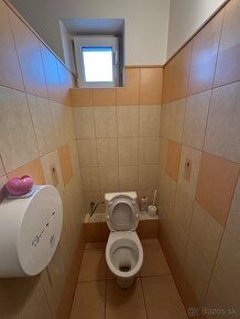 Polyfunkčná budova Michalovce Centrum Ponúkame na predaj so 