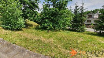 Pozemok o výmere 408m2 a ideálnej dispozícii 16x 25 metrov, 