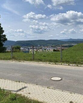 V exkluzívnom zastúpení majiteľa ponúkame na predaj komerčný