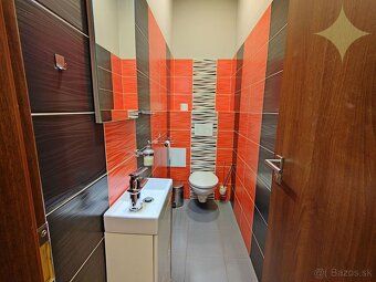 Ponúkame na prenájom kanceláriu 63 m2, v centre Ružomberka n