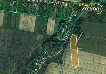 Na predaj pozemok - orná pôda o rozlohe 3.202 m² (105m x 30,