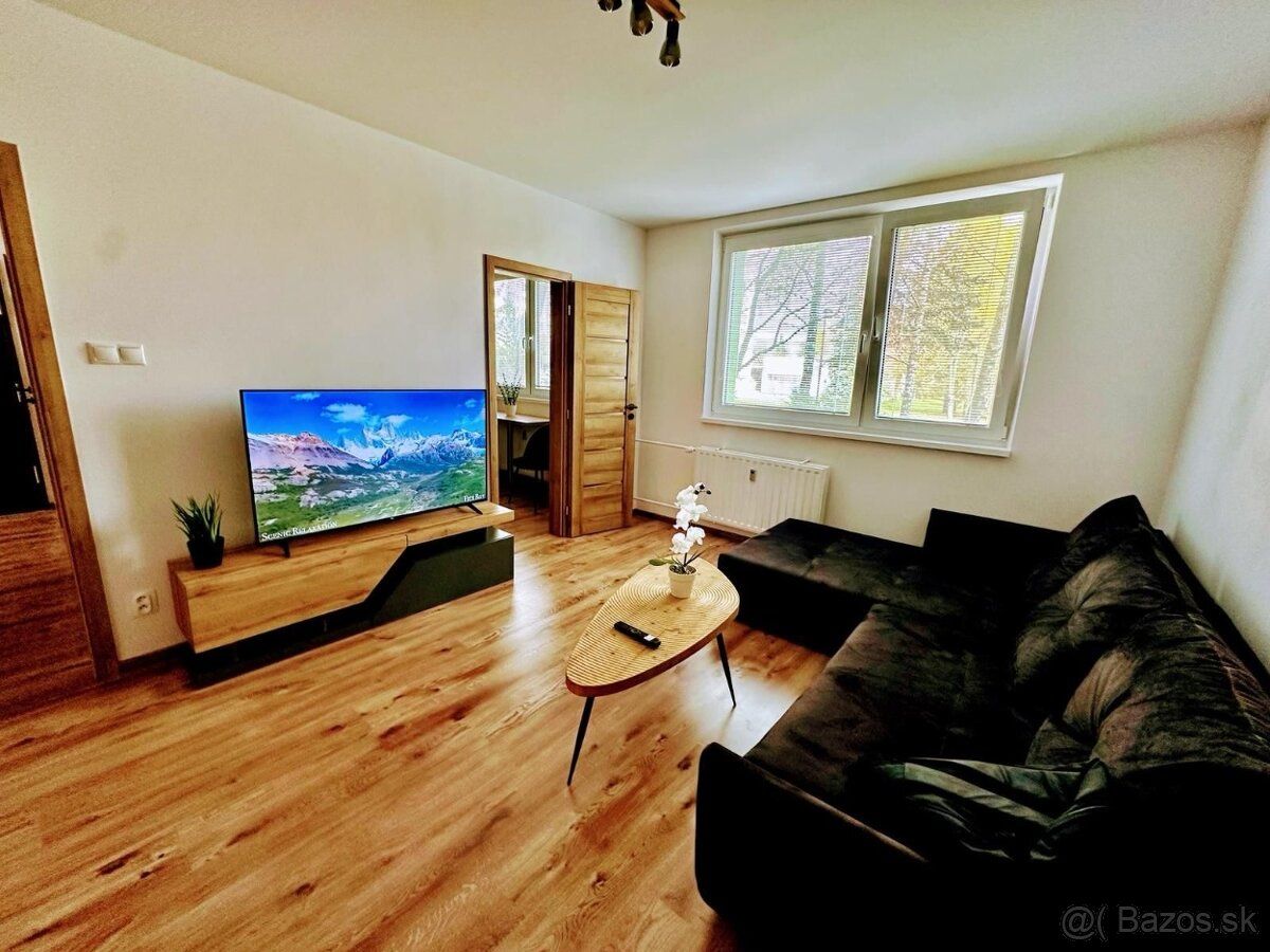 Centrum Real ponúka na prenájom útulný 2-izbový, kompletne z