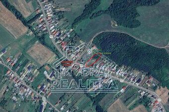 Hľadáte miesto, kde sa ranná káva spája s vôňou lesa, no zár