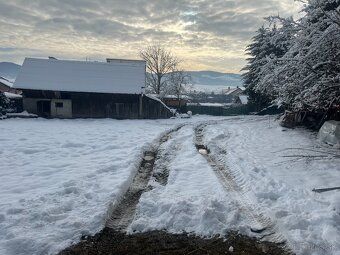 Vo výhradnom zastúpení klienta Vám ponúkame na predaj pozemo