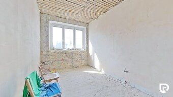 RadoReality Vám ponúka na predaj 4-izbový byt na ulici Pri v