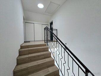 Typ: Kancelárie Ulica: Československých Tankistov Obec: Brat