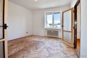 Ponúkame na predaj priestranný 3-izbový byt s výmerou 79 m²,
