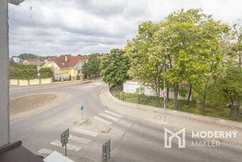 Typ: Kancelárie Ulica: Veterná Obec: Šamorín
Moderný maklér 