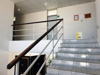 Typ: Komerčný objekt Obec: Trenčianske Bohuslavice
Číslo pon