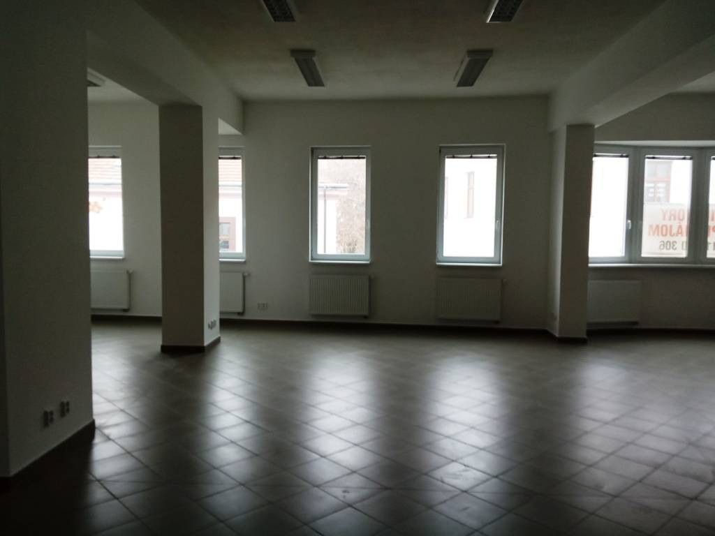 Typ: Komerčný objekt Obec: Nitra
176356 - Ponúkame Vám na pr