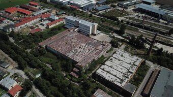 RE/MAX ponúka na predaj komerčný areál ktorý sa skladá z jed