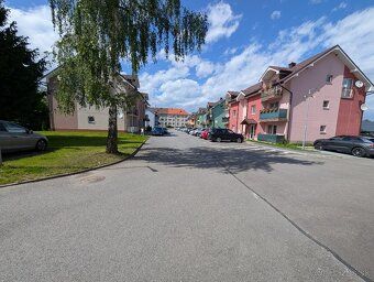 Hľadáte útulné a plne zariadené bývanie v pokojnej lokalite?