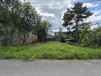 Ponúkame na predaj pozemok o výmere 347 m² nachádzajúci sa v