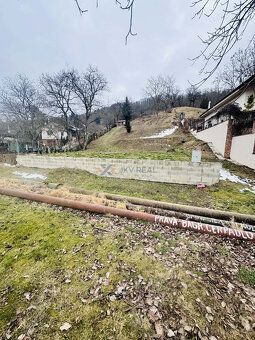 Ponúkam na predaj lukratívny slnečný pozemok situovaný v pok