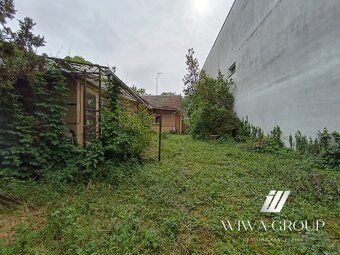 🏡 Ponúkame na predaj rodinný dom 📍 Lokalita: Štúrovo, ulica 
