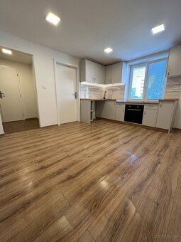 Spoločnosť MY NEW HOME Vám ponúka na predaj útulný 1-izbový 