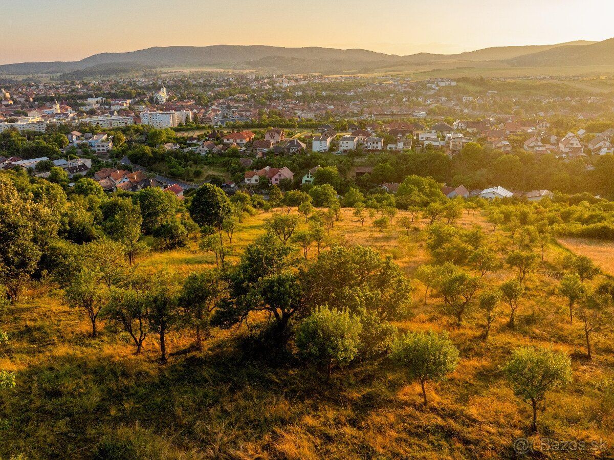 Red Hill Real ponúka exkluzívne na predaj stavebný pozemok p