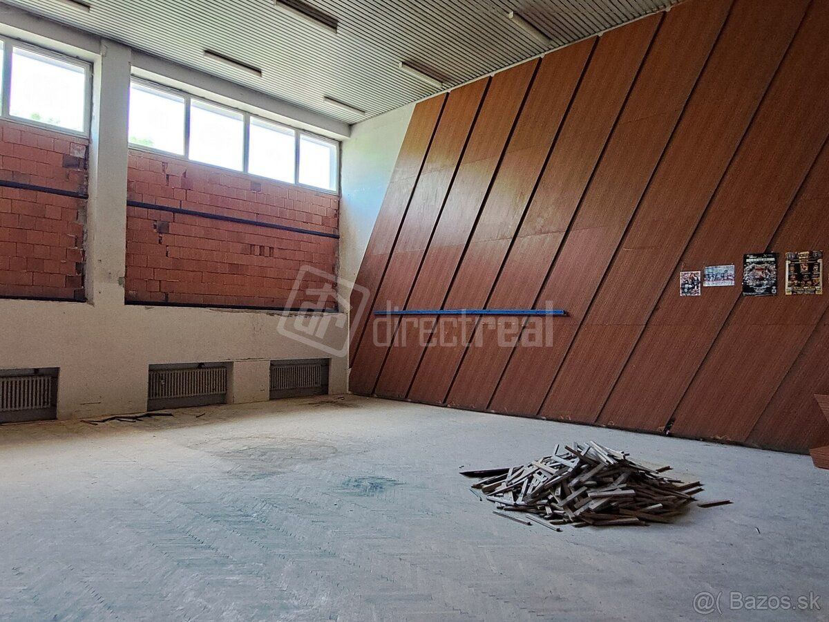 Predaj priestorov 1281m2 na Račianskej ulici, dve telocvične