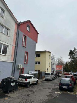 Ponúkame na prenájom administratívne priestory v zadnej čast