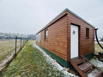 Ponúkame na predaj rekreačnú chatku na rovinatom, slnečnom p