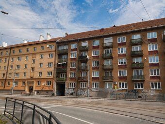 Hľadáte tehlový dvojizbový byt s balkónom v širšom centre Ko