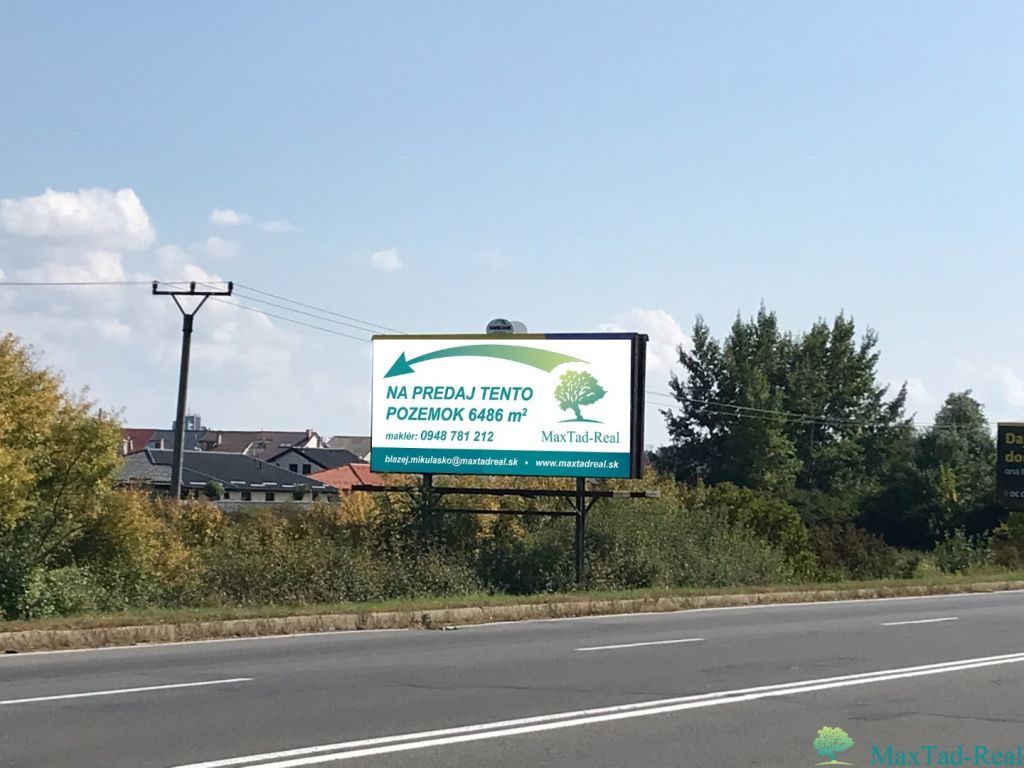 Ponúkame na predaj investičný pozemok pri hlavnom ťahu na Hu