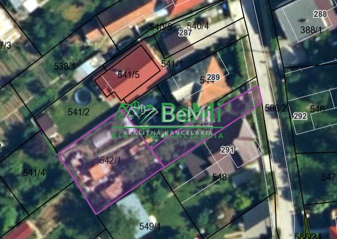 Ponúkame Vám na predaj pozemok, na LV vedený ako záhrada, v 