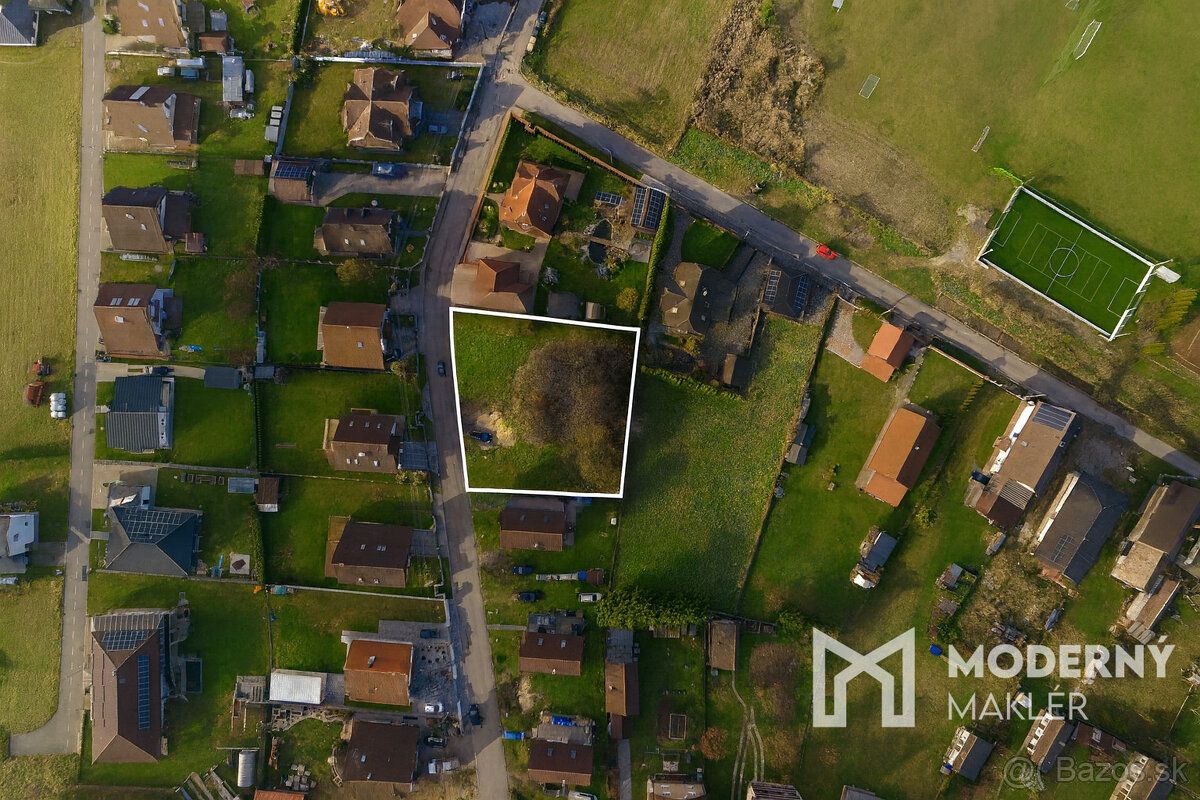 Typ: Pozemok pre rodinné domy Ulica: - Obec: Heľpa
Moderný m