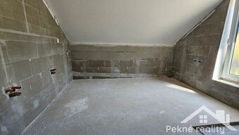 Ponúkame Vám na predaj moderný rodinný dom situovaný v tiche