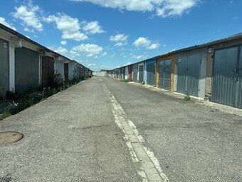 Ponúkam na prenájom garáž vhodná aj na skladovanie. Podlahov