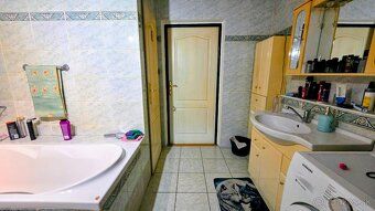 Omega reality vám ponúka na predaj 3 izbový byt s balkónom v