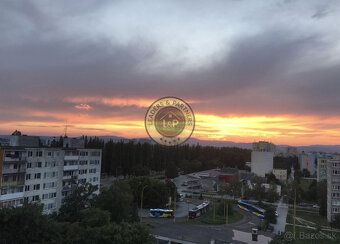 Typ: 1-izbový byt Obec: Košice-Nad jazerom
Realitná kancelár