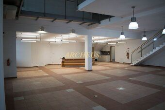 PRIESTORY PRE VÝROBU, SKLADOVANIE, SHOWROOM A KANCELÁRIE – J