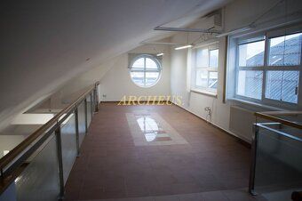 PRIESTORY PRE VÝROBU, SKLADOVANIE, SHOWROOM A KANCELÁRIE – J
