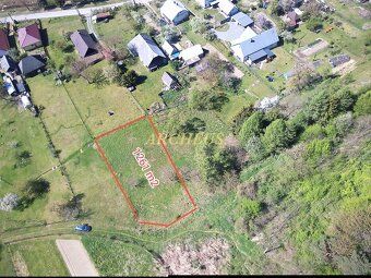 Ponúkame na predaj krásny stavebný pozemok s výmerou 1261 m²