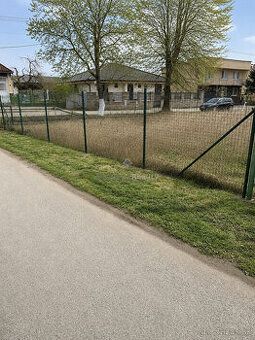Ponúkam na predaj pozemok v lokalite Košice-Šaca v zastavane