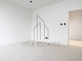 Realitná kancelária VITA ESTATES ponúka na predaj moderný ro