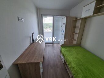 Ponúkame na predaj vkusne zrekonštruovaný 2,5-izbový byt na 