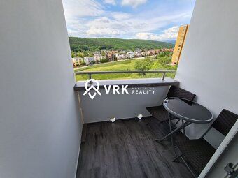 Ponúkame na predaj vkusne zrekonštruovaný 2,5-izbový byt na 