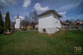 Ponúkame na predaj sypanec v krásnom prostredí miestneho par