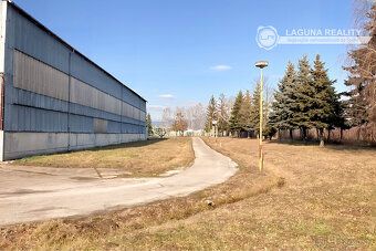Číslo ponuky: 9073 - Ponúkame na predaj skladovo - výrobný a
