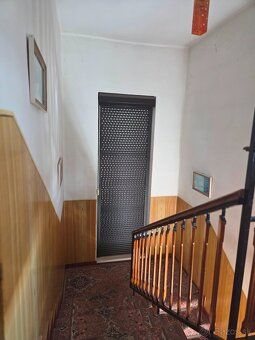 Ponúkame na predaj rodinný dom v Hurbanove. Je to dvojpodlaž