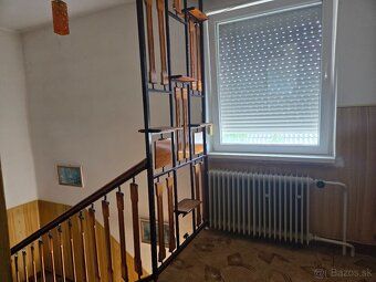 Ponúkame na predaj rodinný dom v Hurbanove. Je to dvojpodlaž
