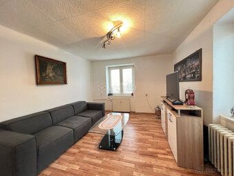 Typ: 2-izbový byt Ulica: Železiarenská Obec: Košice-Šaca
VEĽ