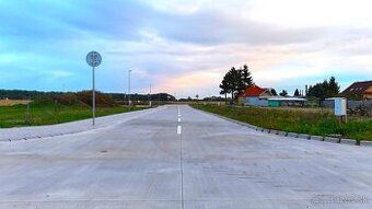 Ponúkame na predaj stavebný pozemok o výmere 800-1000m2 v Kr