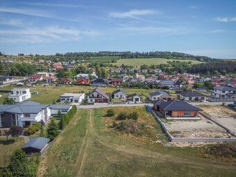 Pozemky sú určené na výstavbu rodinných domov a nachádzajú s