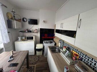 Predám 2-izb.byt na úl.Okružna 57m2 čiastočná rekonštrukcia 